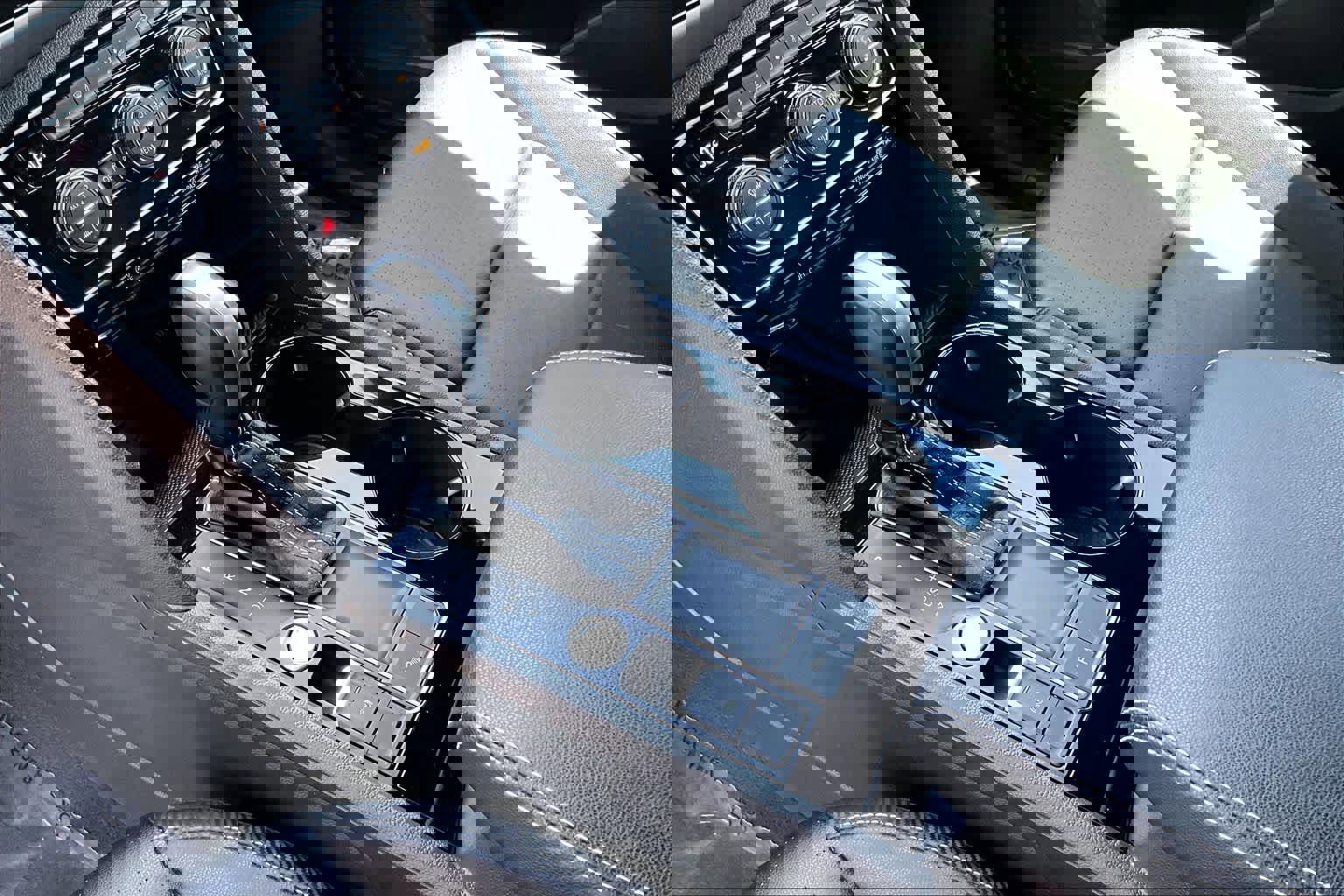 Certified 2023 Volkswagen Atlas Cross Sport SE w/ Black Wheel Package image 17