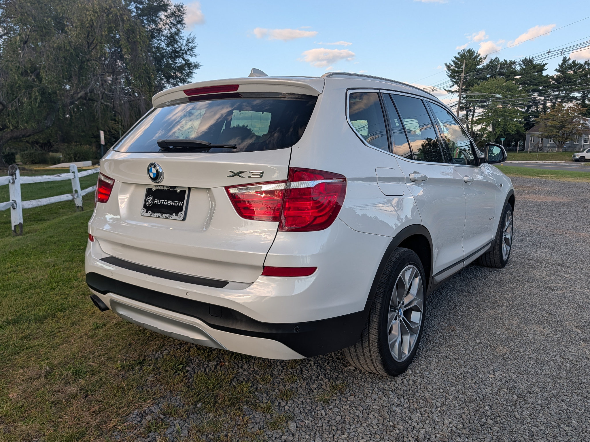 Used 2016 BMW X3 xDrive28i AWD/4WD image 5