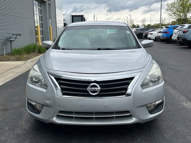 Used 2015 Nissan Altima 2.5 S w/ Power Driver Seat Package FWD image 2