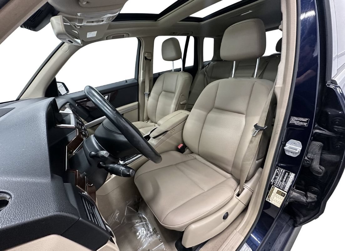 Used 2012 Mercedes-Benz GLK 350 4MATIC image 11