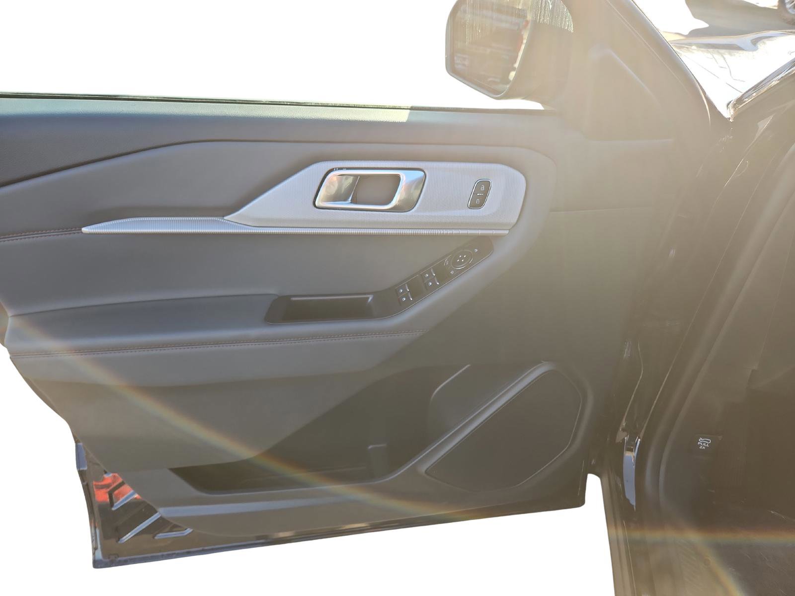 New 2026 Ford Explorer Active image 22