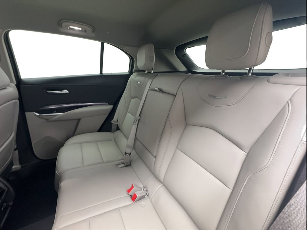 Used 2022 Cadillac XT4 Luxury w/ Cold Weather Package image 26