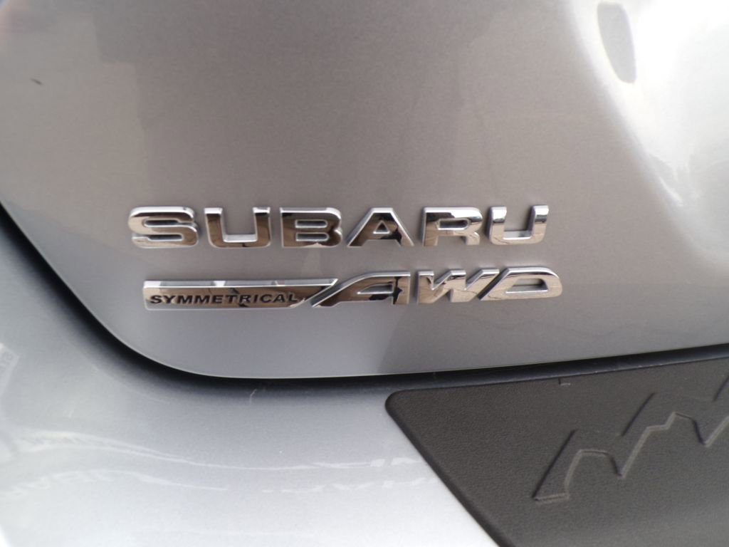 Used 2025 Subaru Crosstrek 2.0i Premium AWD/4WD image 6