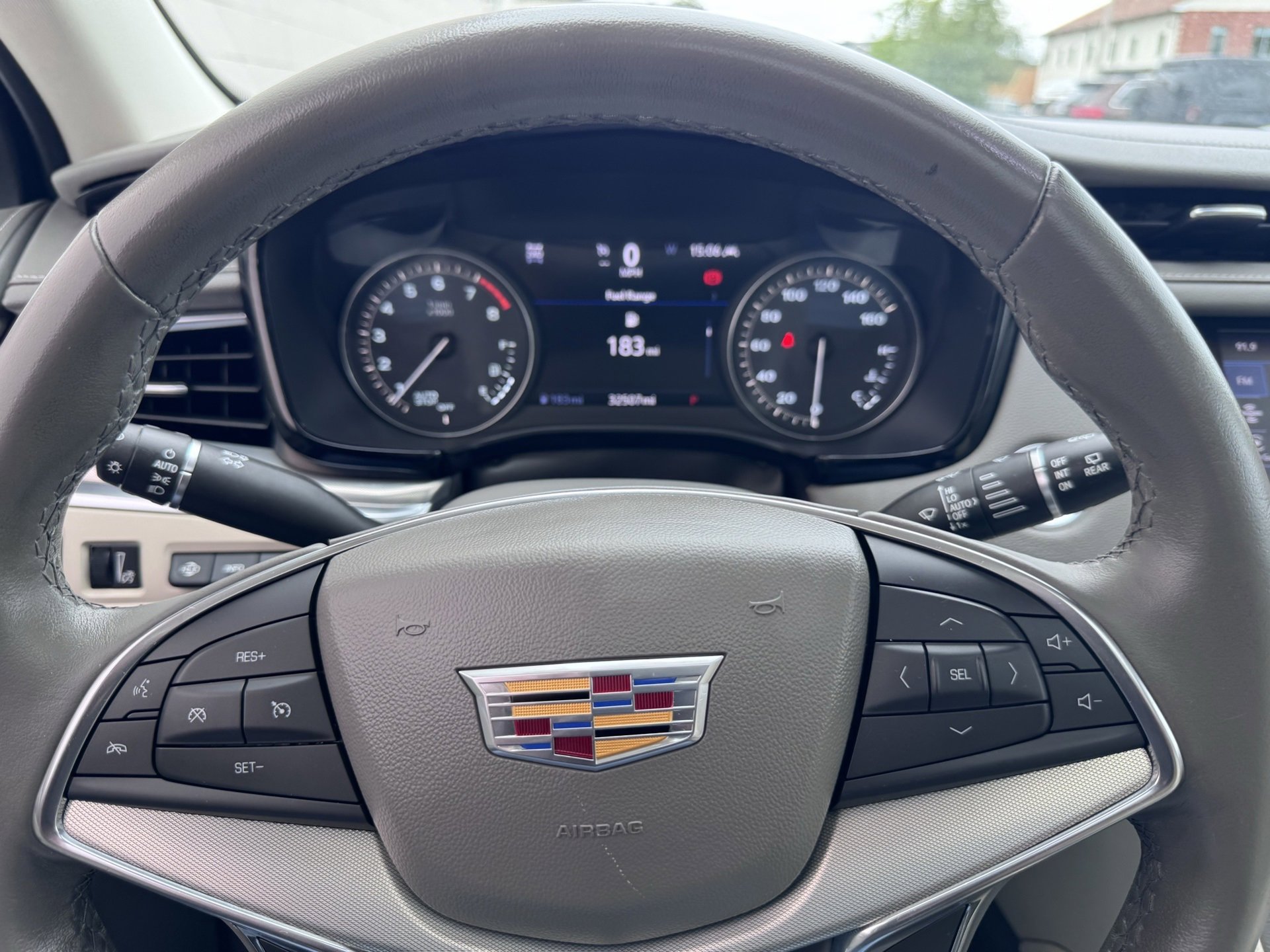 Used 2021 Cadillac XT5 Premium Luxury image 23