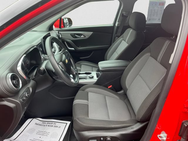 Used 2025 Chevrolet Blazer LT AWD/4WD image 9