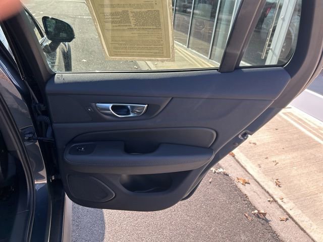 Certified 2025 Volvo V60 B5 Cross Country Plus image 12