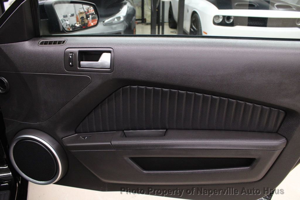 Used 2013 Ford Mustang Shelby GT500 RWD image 32