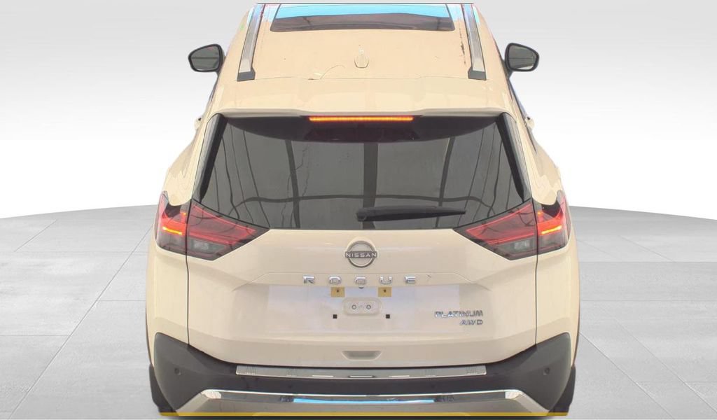 Used 2023 Nissan Rogue Platinum w/ Platinum Premium Package AWD/4WD image 3