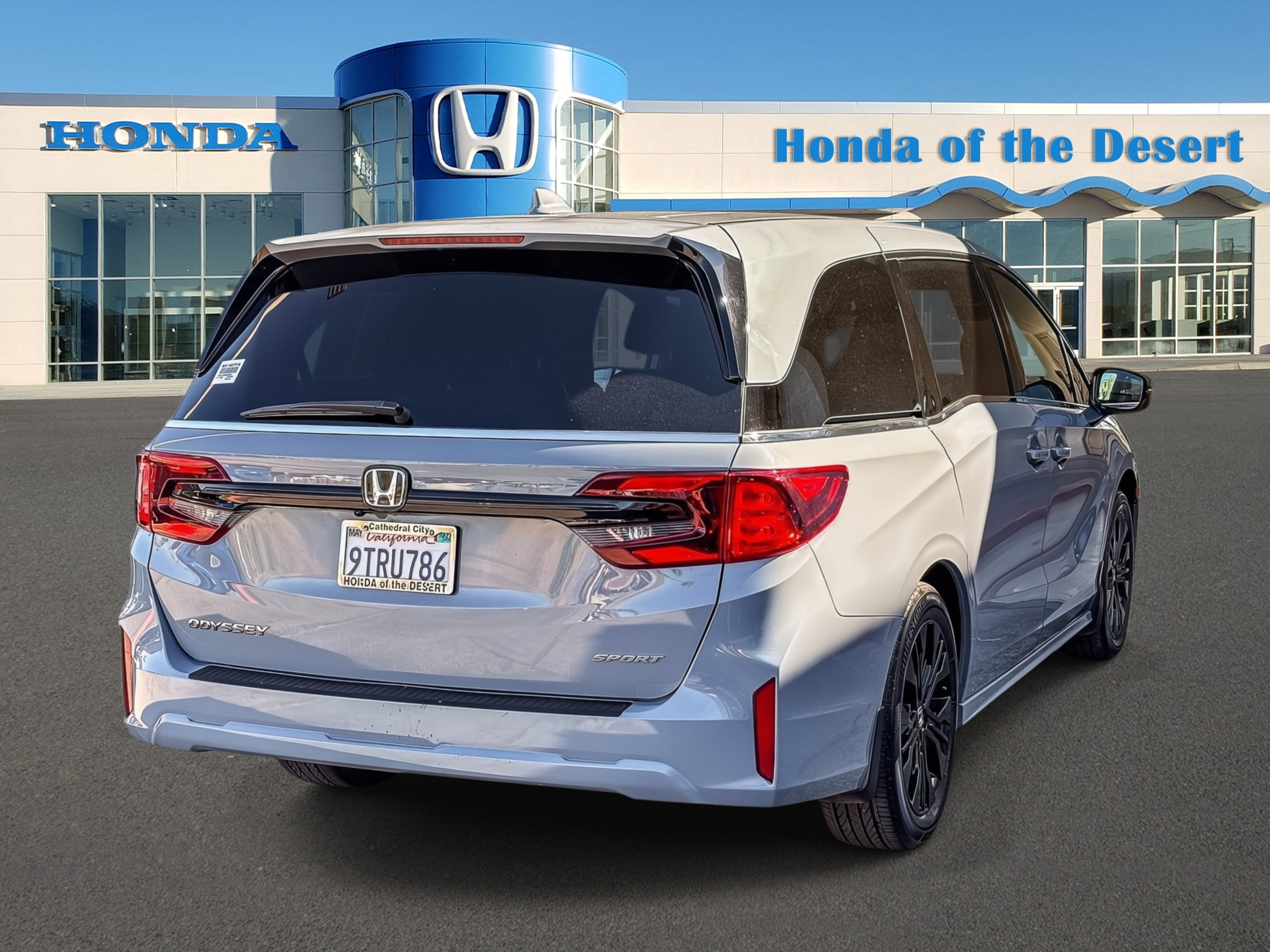 Certified 2025 Honda Odyssey Sport-L image 7