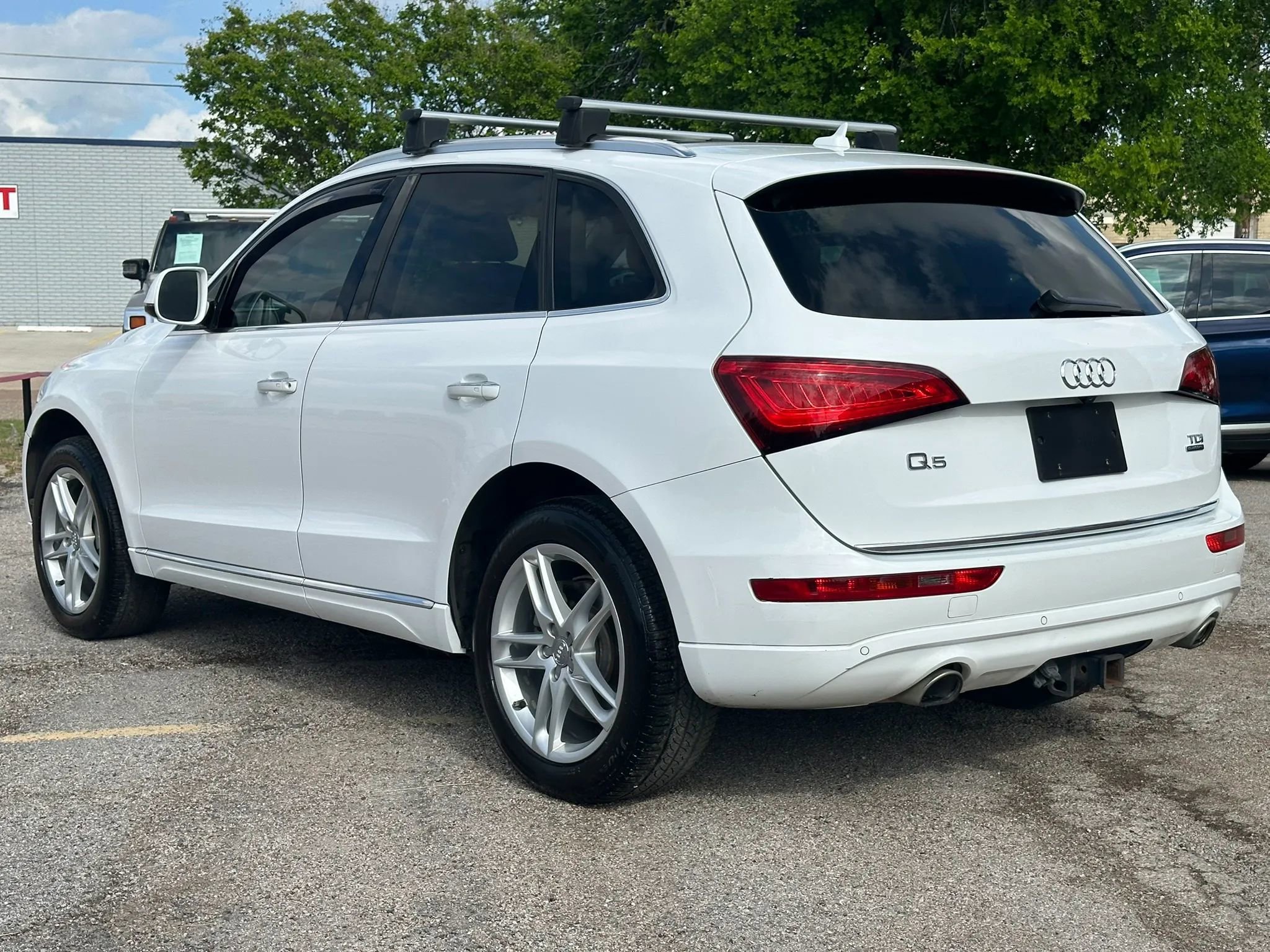 Used 2016 Audi Q5 TDI Premium Plus w/ Technology Package image 4