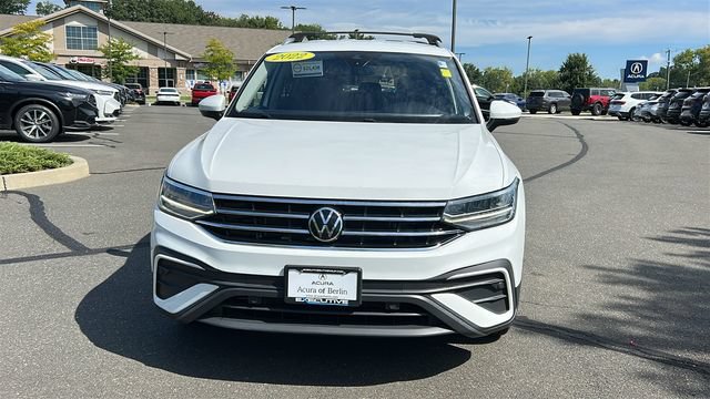 Used 2022 Volkswagen Tiguan SE AWD/4WD image 3