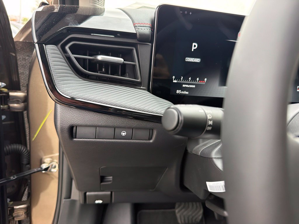 New 2027 Nissan Kicks SR AWD/4WD image 28