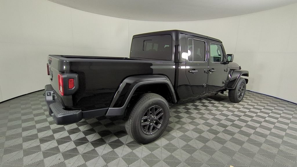 New 2026 Jeep Gladiator Sport AWD/4WD image 4