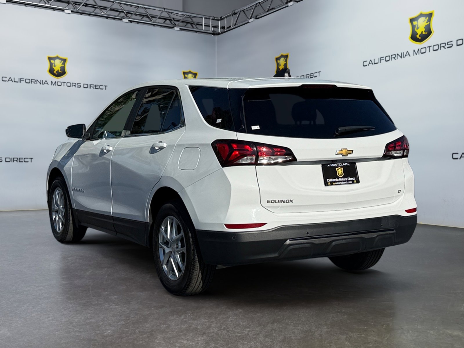 Used 2023 Chevrolet Equinox LT image 3
