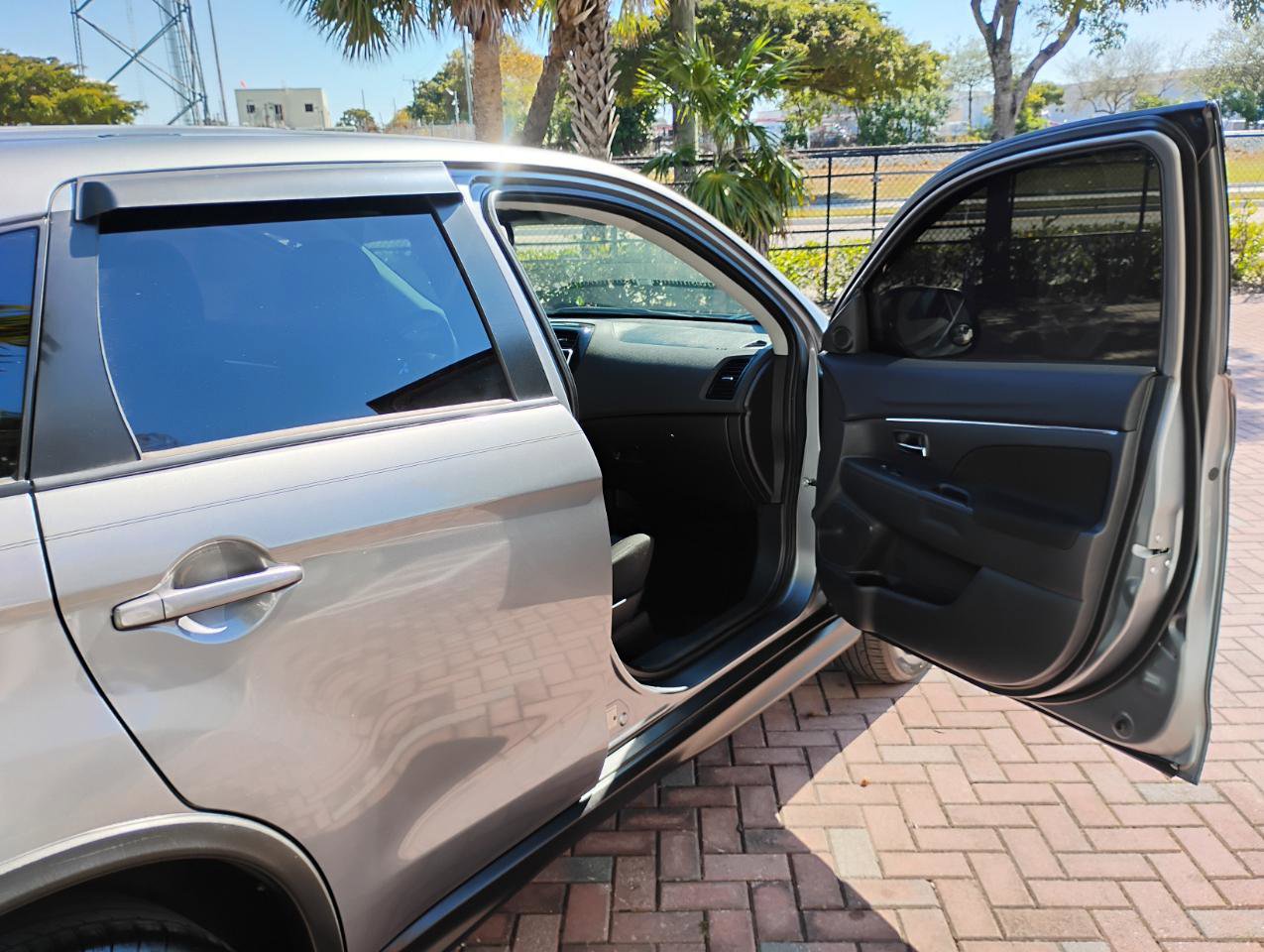 Used 2023 Mitsubishi Outlander Sport LE image 14