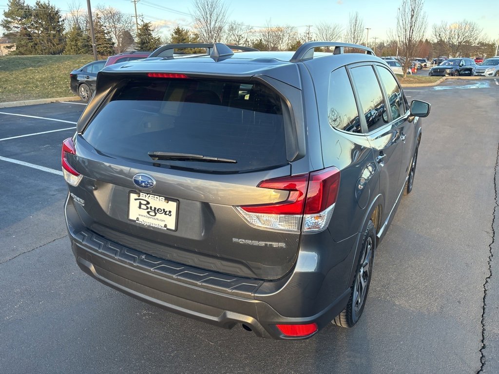 Used 2020 Subaru Forester Premium image 3