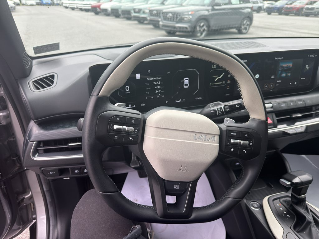 Used 2025 Kia K4 GT-Line w/ GT-Line Sunroof Package FWD image 16