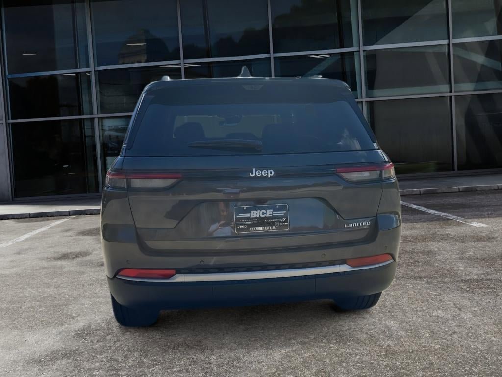 New 2026 Jeep Grand Cherokee Limited w/ Luxury Tech Group II RWD image 6