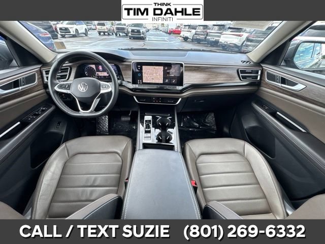 Used 2025 Volkswagen Atlas SEL AWD/4WD image 2