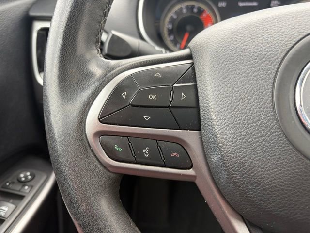 Used 2022 Jeep Cherokee Limited w/ Elite Package image 10