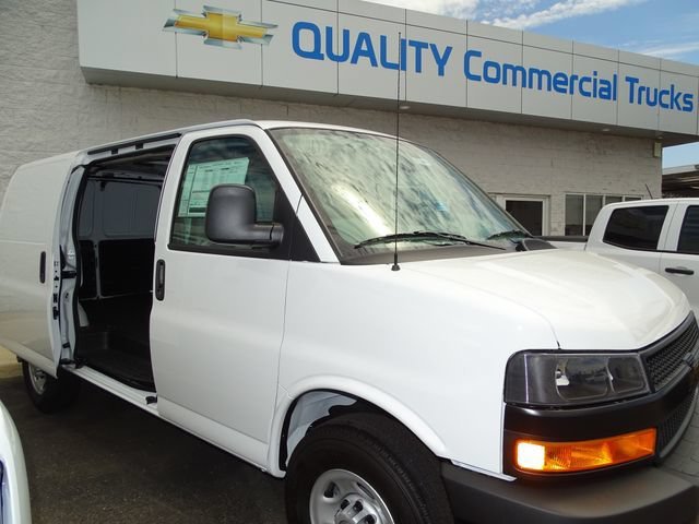 New 2026 Chevrolet Express 2500 w/ Driver Convenience Package RWD image 7