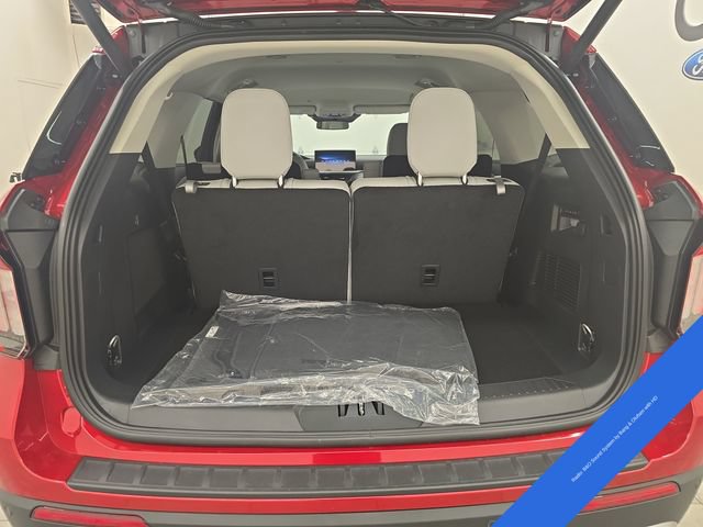 New 2026 Ford Explorer Platinum w/ LUX Leather Package AWD/4WD image 19