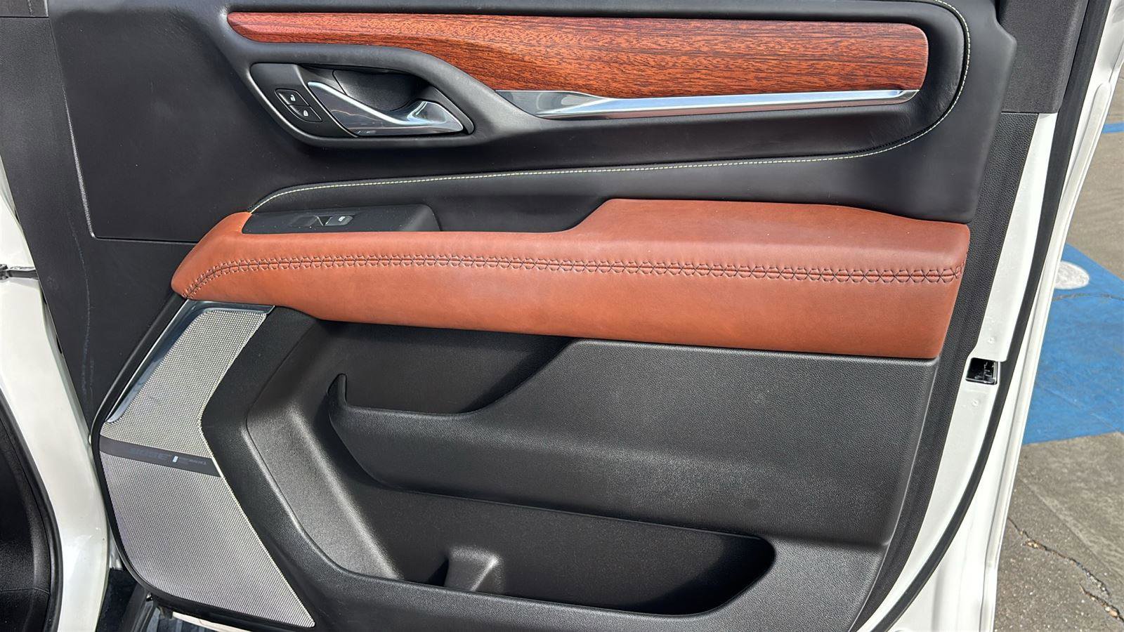 Certified 2023 GMC Yukon Denali Ultimate image 24