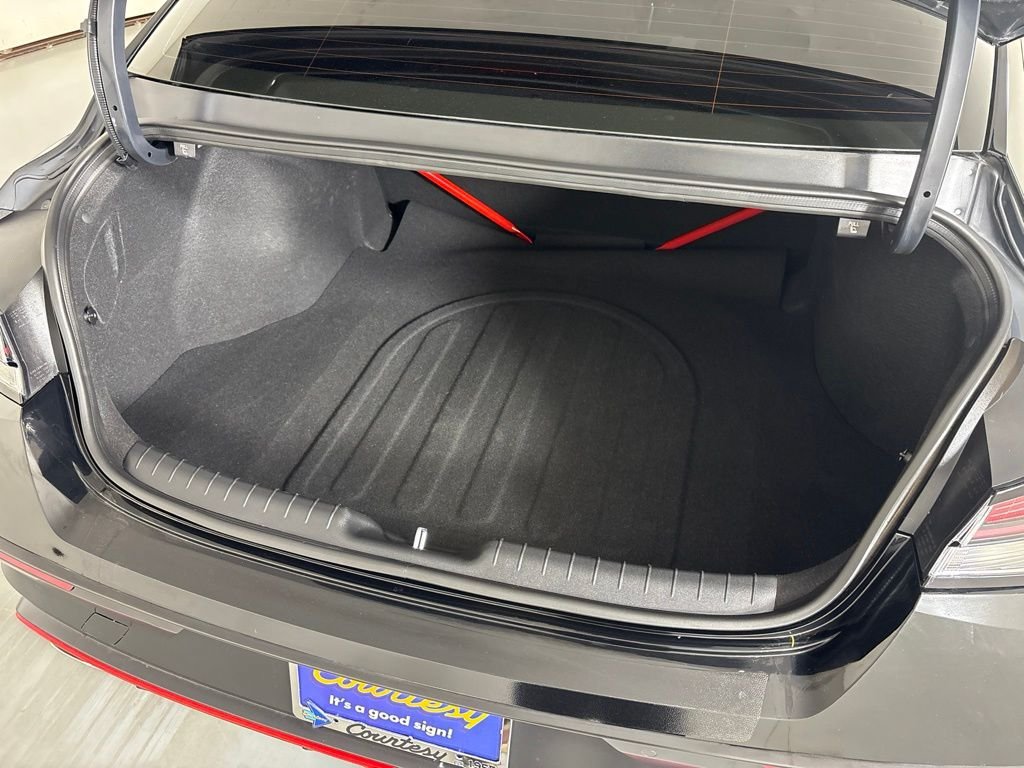 Used 2025 Hyundai Elantra N FWD image 22