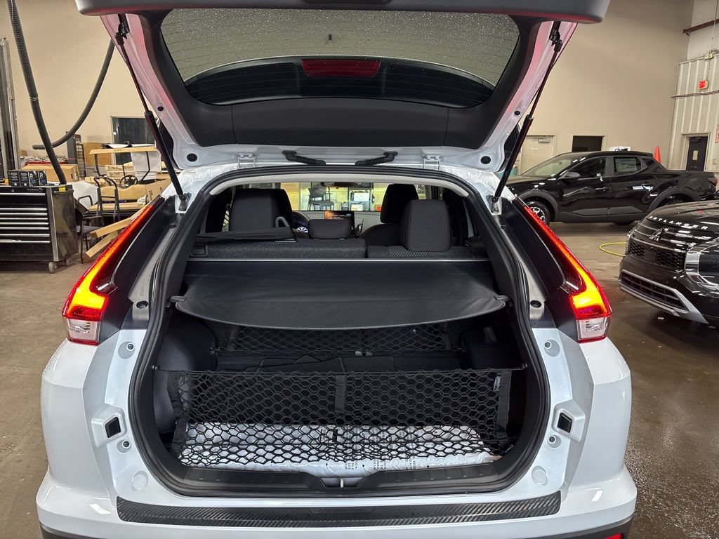 Used 2024 Mitsubishi Eclipse Cross LE AWD/4WD image 13