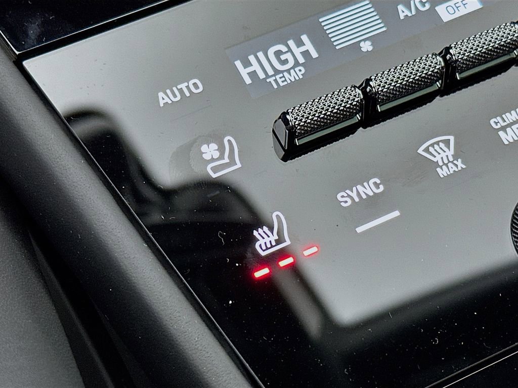 New 2025 Porsche Cayenne S image 23