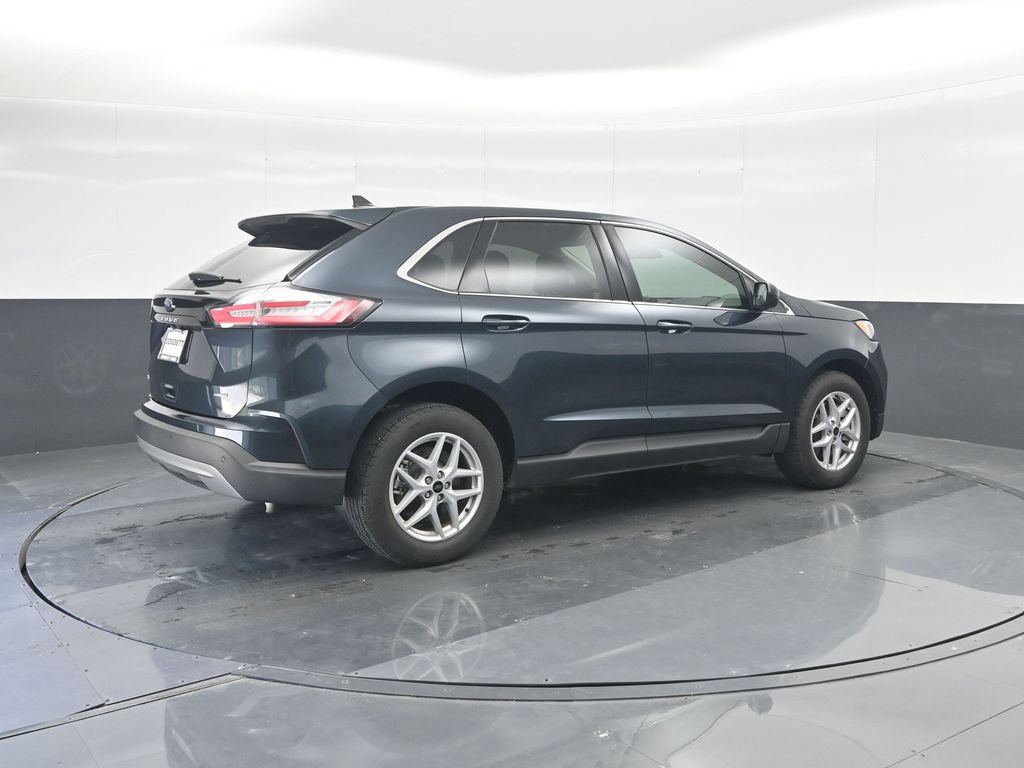 Used 2024 Ford Edge SEL w/ Convenience Package AWD/4WD image 5