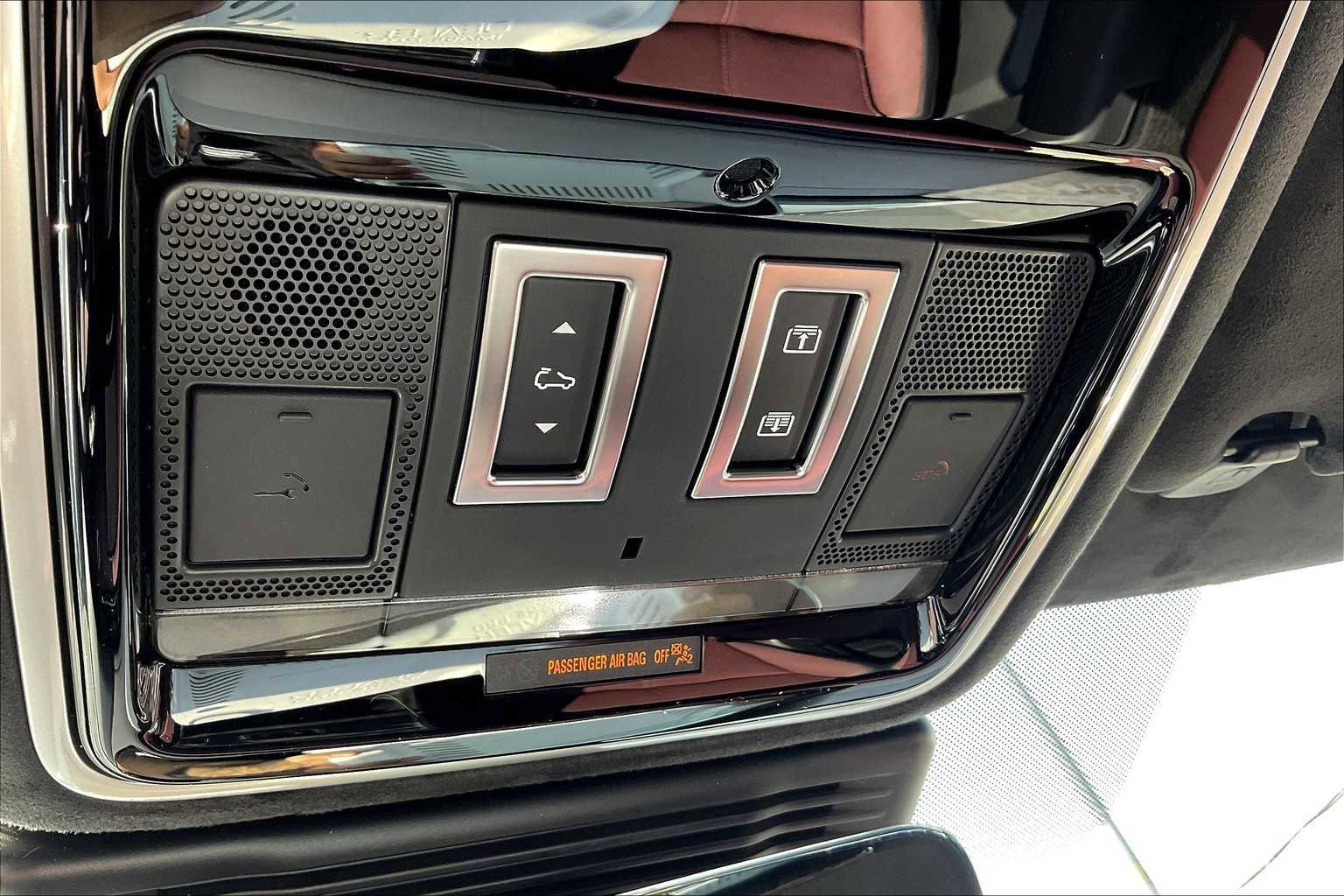 New 2026 Land Rover Range Rover Velar Autobiography image 22