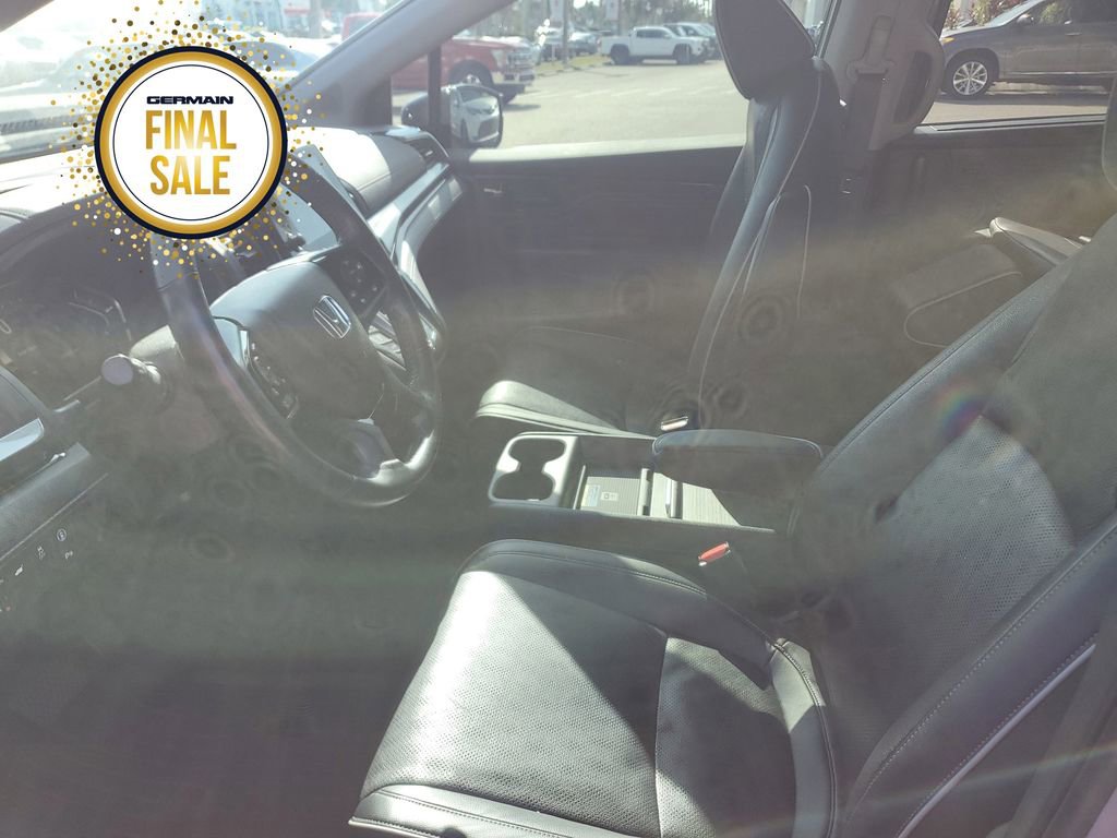 Used 2023 Honda Odyssey Elite image 16