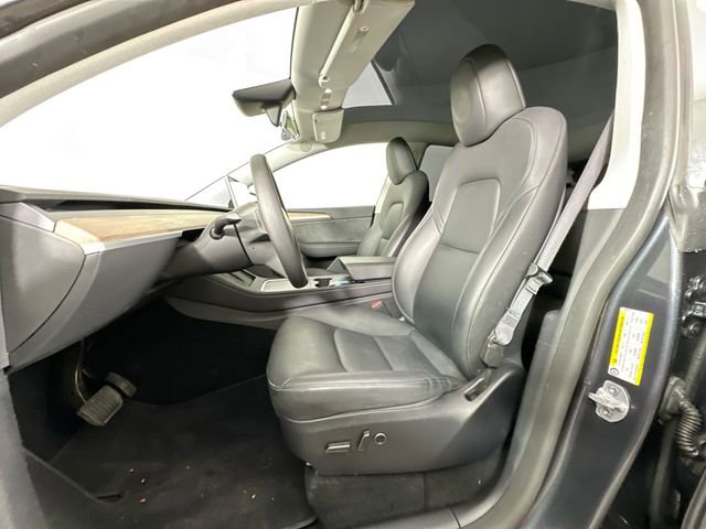 Used 2025 Tesla Model Y Long Range AWD/4WD image 4