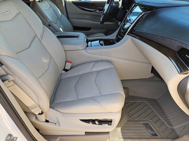 Certified 2019 Cadillac Escalade Premium Luxury image 28