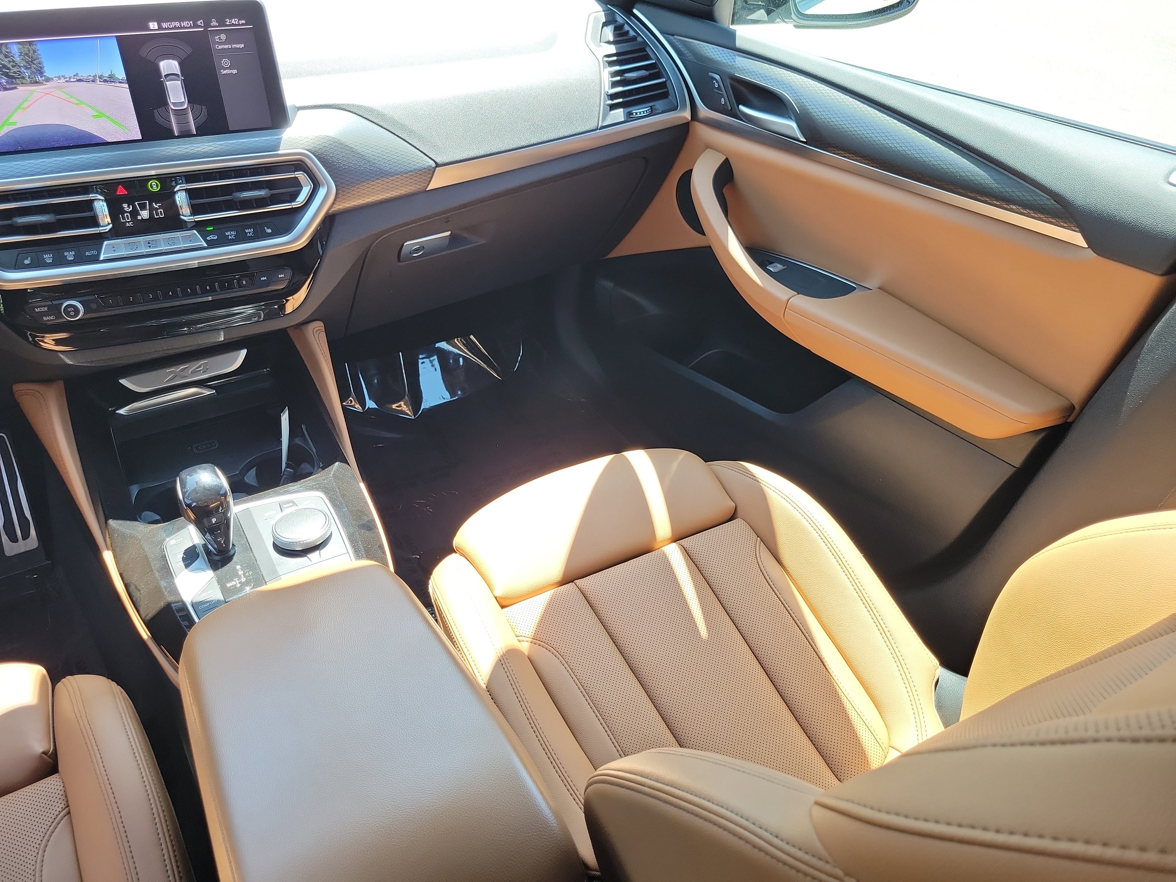 Certified 2024 BMW X4 xDrive30i w/ M Sport Package AWD/4WD image 22