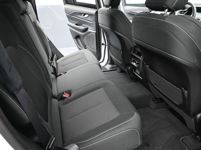 Used 2025 Jeep Grand Cherokee Laredo X image 21