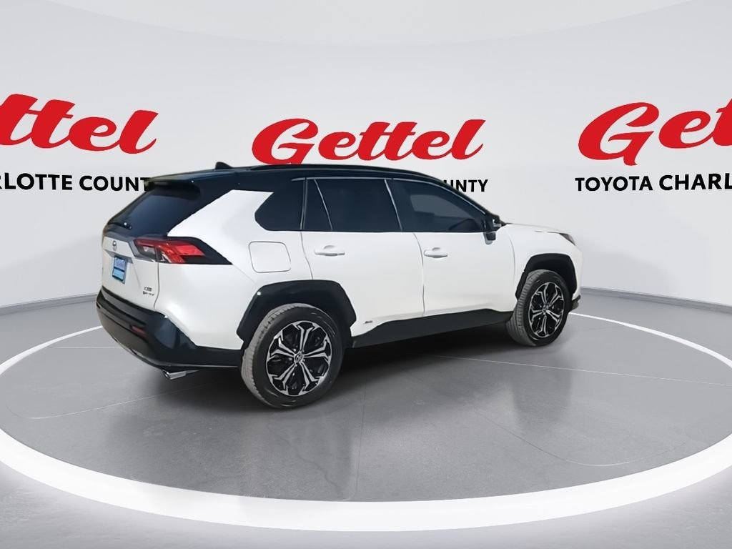 Certified 2025 Toyota RAV4 XSE image 8