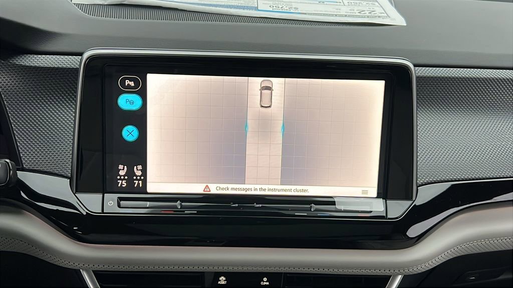 New 2026 Volkswagen Atlas Cross Sport SEL Premium R-Line image 25