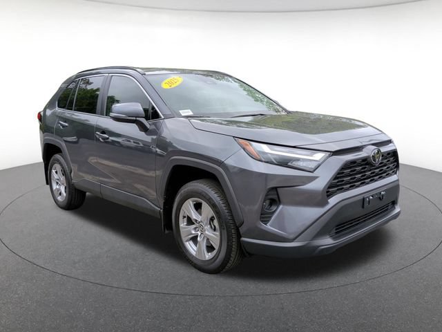 Used 2025 Toyota RAV4 XLE FWD image 8