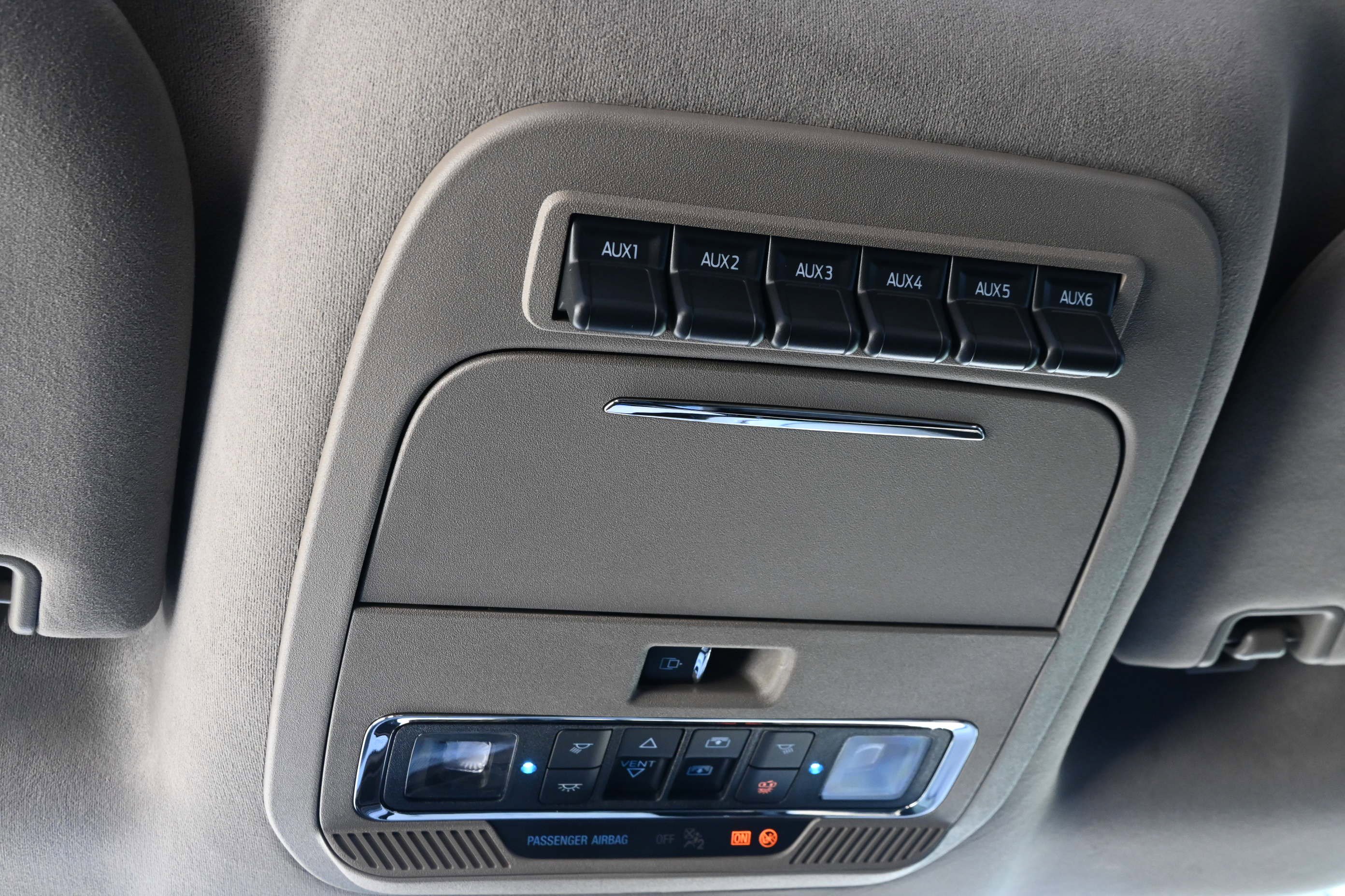 Used 2026 Ford F450 Platinum w/ Platinum Plus Package image 29