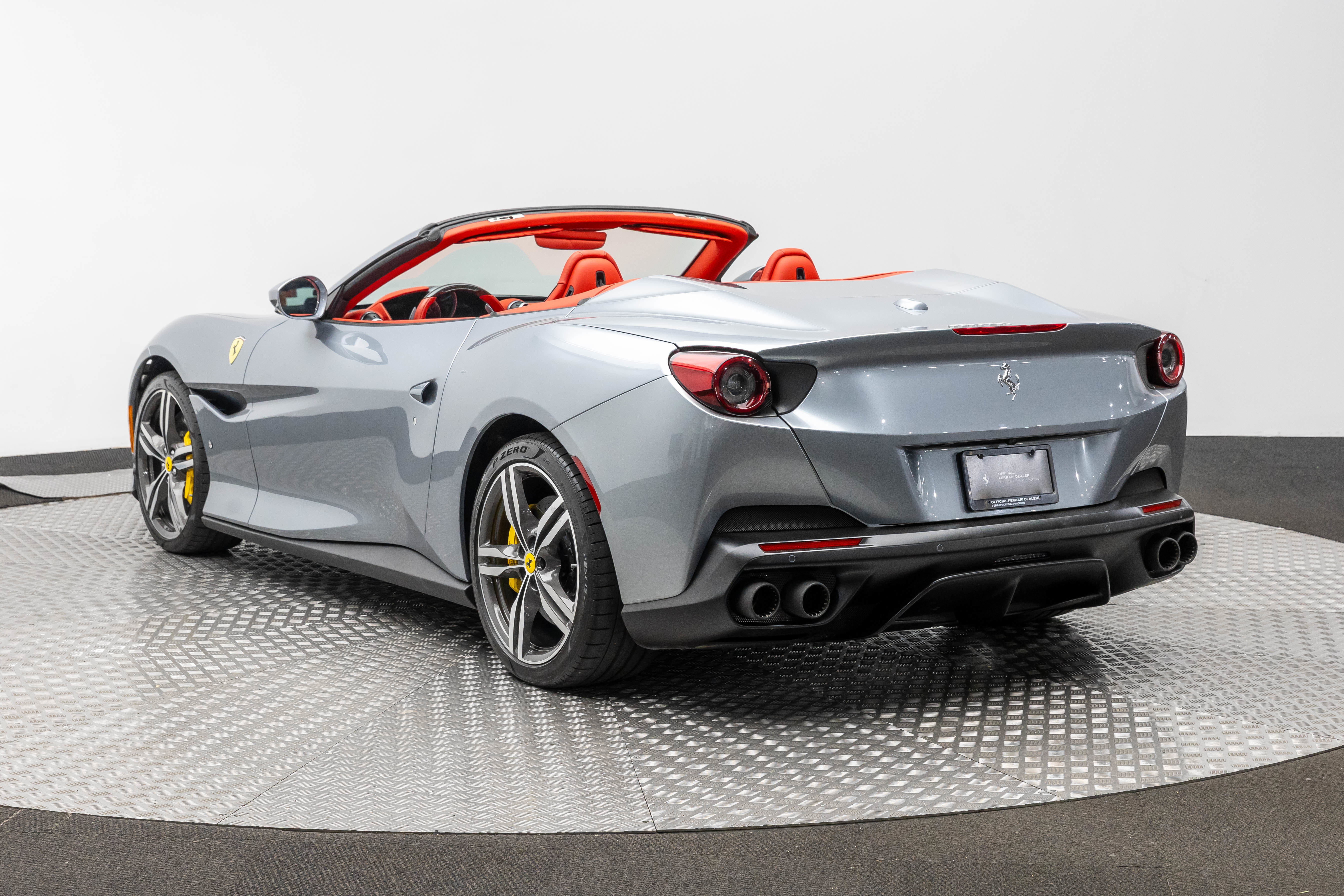 Certified 2019 Ferrari Portofino RWD image 3