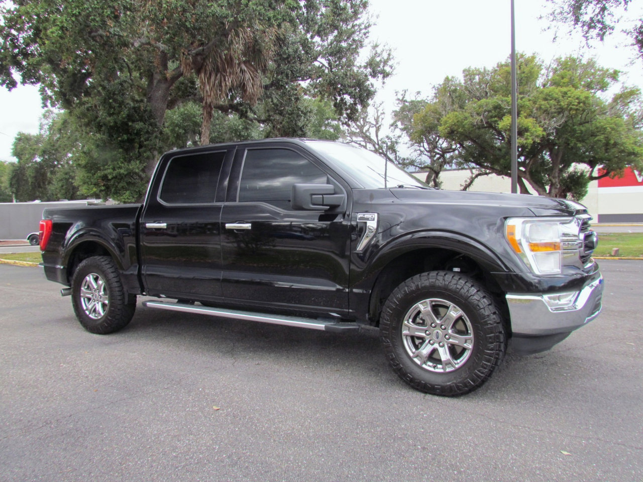 Used 2022 Ford F150 XLT w/ Equipment Group 301A Mid image 12