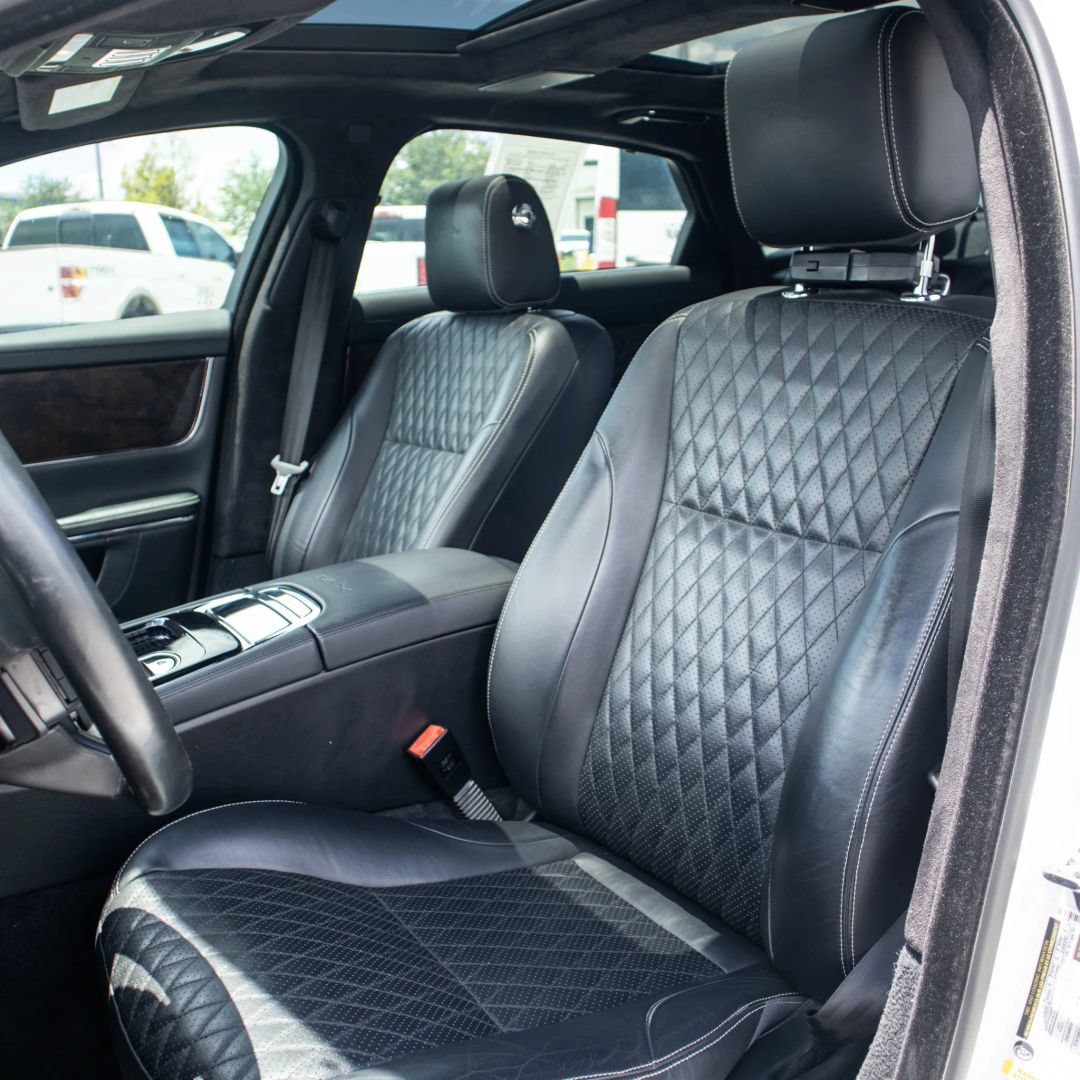 Used 2019 Jaguar XJ L Portfolio RWD image 31