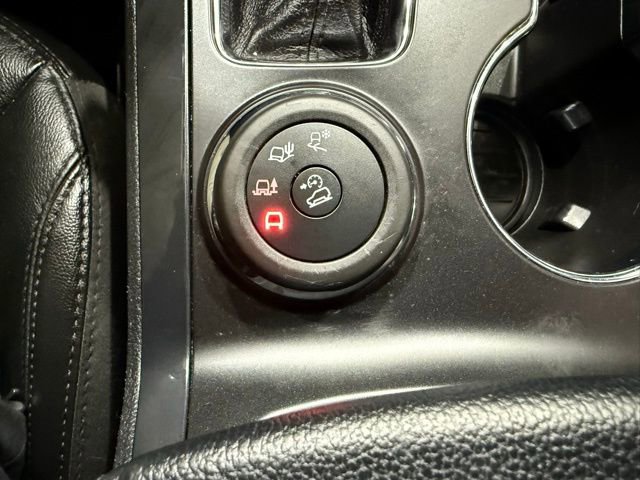 Used 2017 Ford Explorer XLT w/ Equipment Group 202A image 42