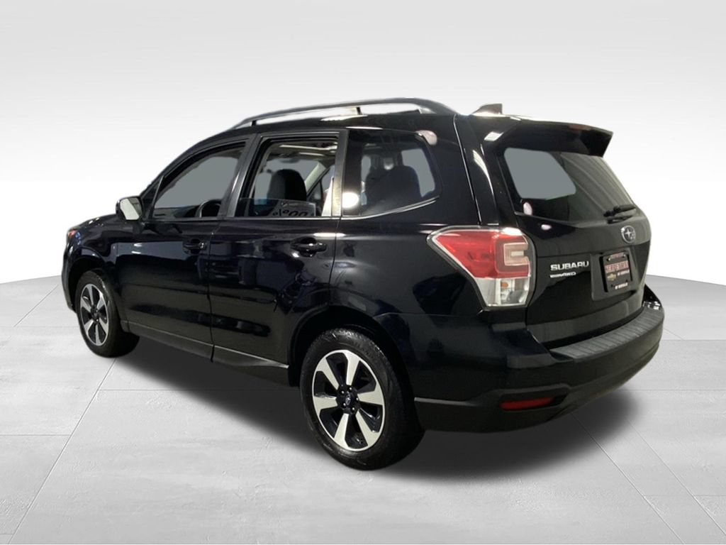 Used 2018 Subaru Forester 2.5i Premium w/ All-Weather Package AWD/4WD image 7