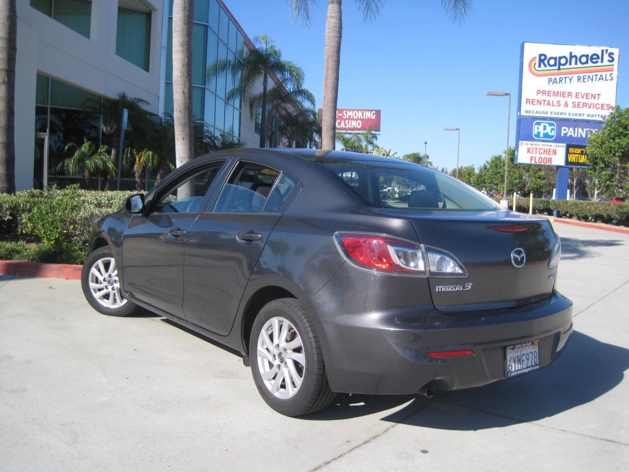 Used 2013 MAZDA MAZDA3 i Touring image 11