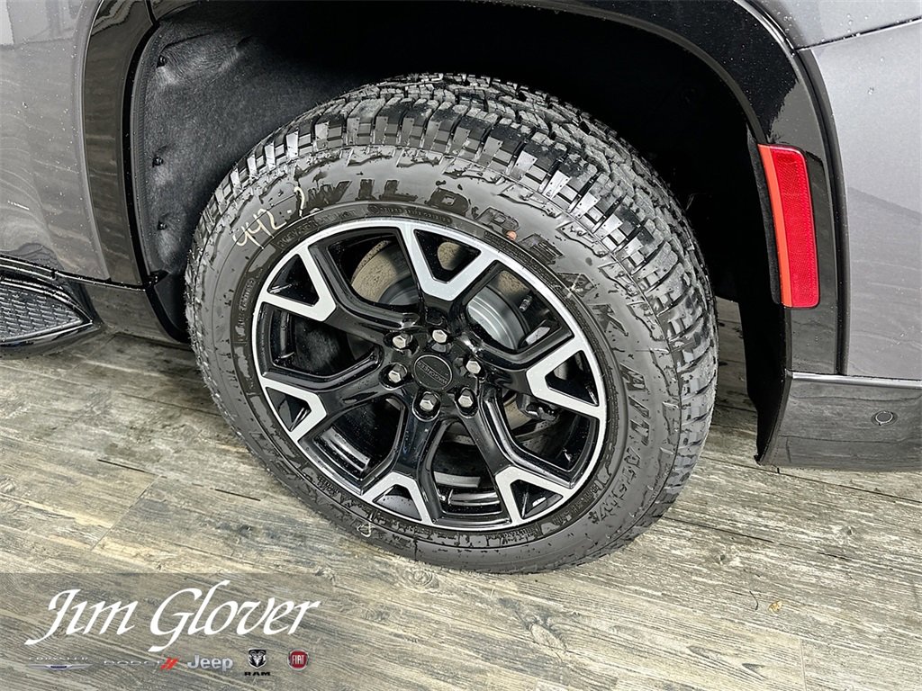 New 2025 Jeep Wagoneer Series II image 12