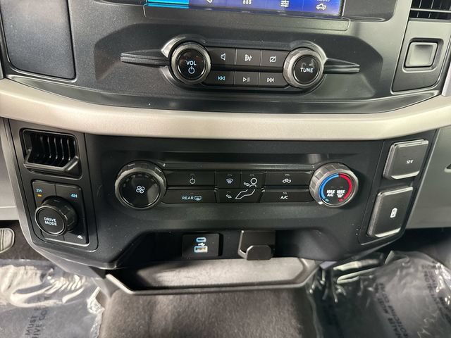 Used 2023 Ford F150 XLT AWD/4WD image 9