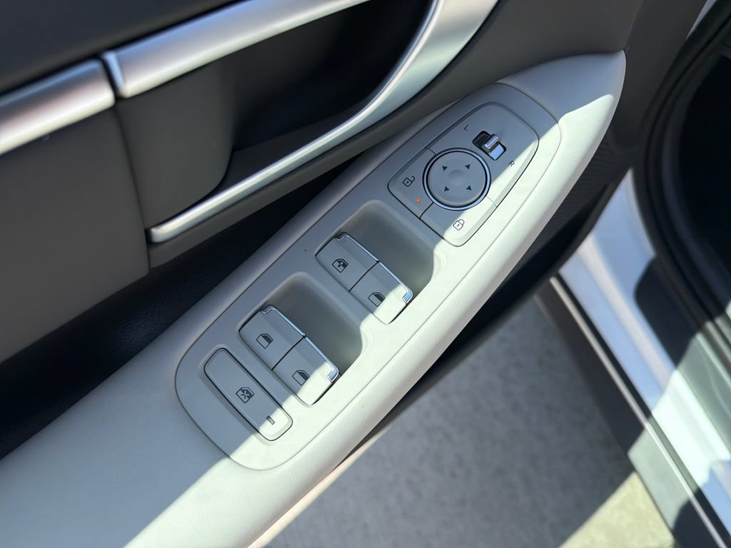 New 2026 Hyundai Sonata Blue FWD image 16